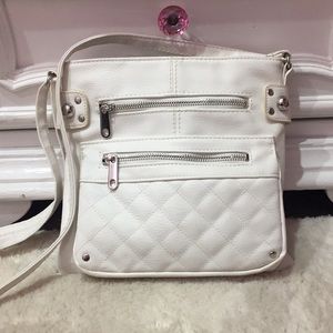 Clair's crossbody purse